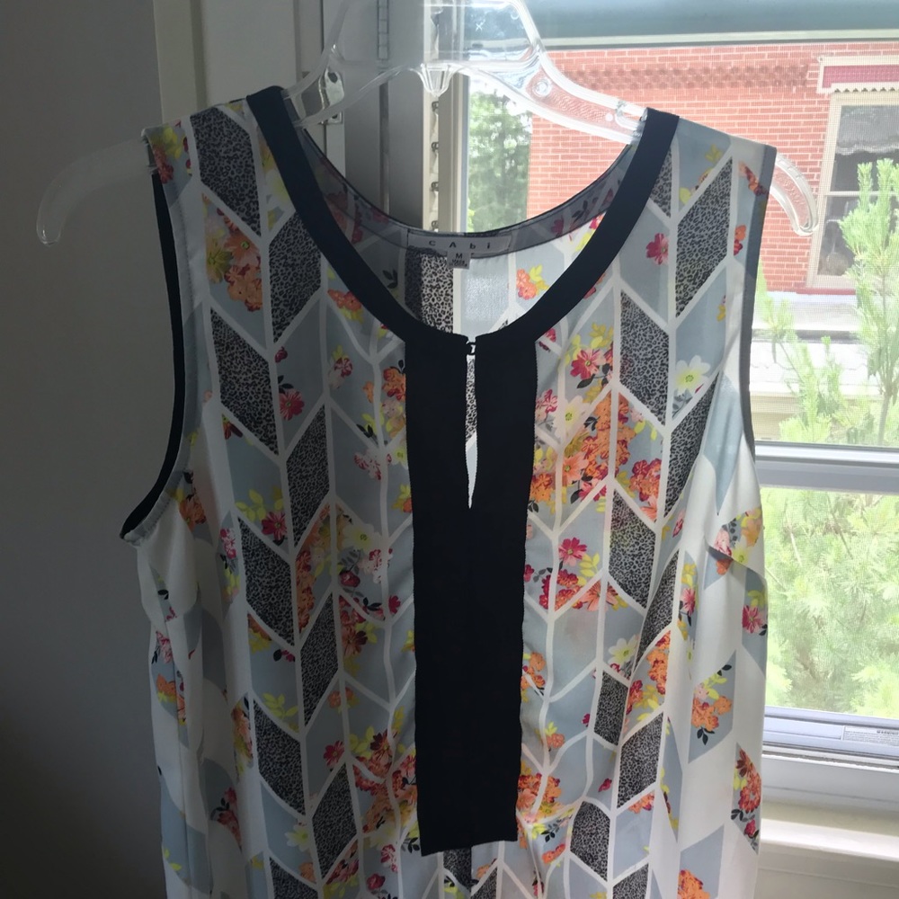 Cabi floral blouse, like new